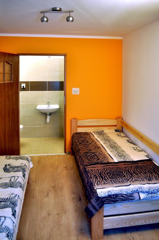 Twin Room Private Bathroom